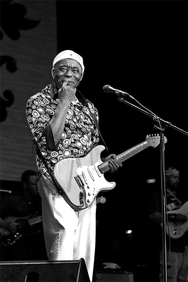 Buddy Guy, Smile - Morrison Hotel Gallery