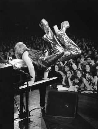 Elton John, Sundown Theatre, Edmonton, North London, 1973