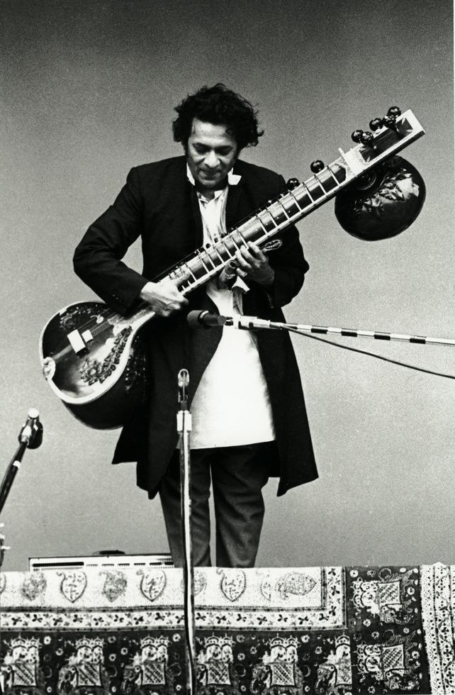 Ravi Shankar, Monterey Pop, CA, 1967 - Morrison Hotel Gallery